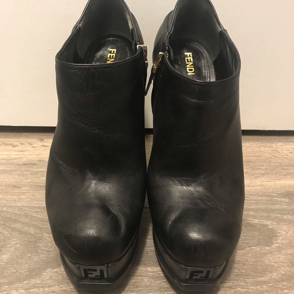 Fendi leather booties - Picture 2 of 2
